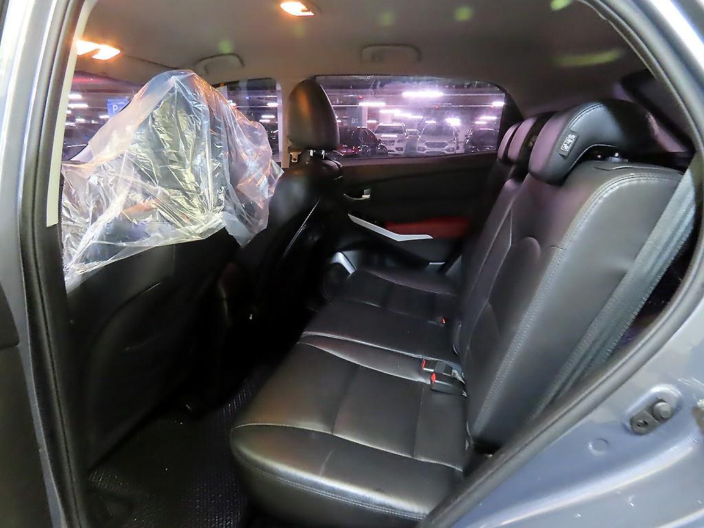 Ssangyong Korando - Vista 7