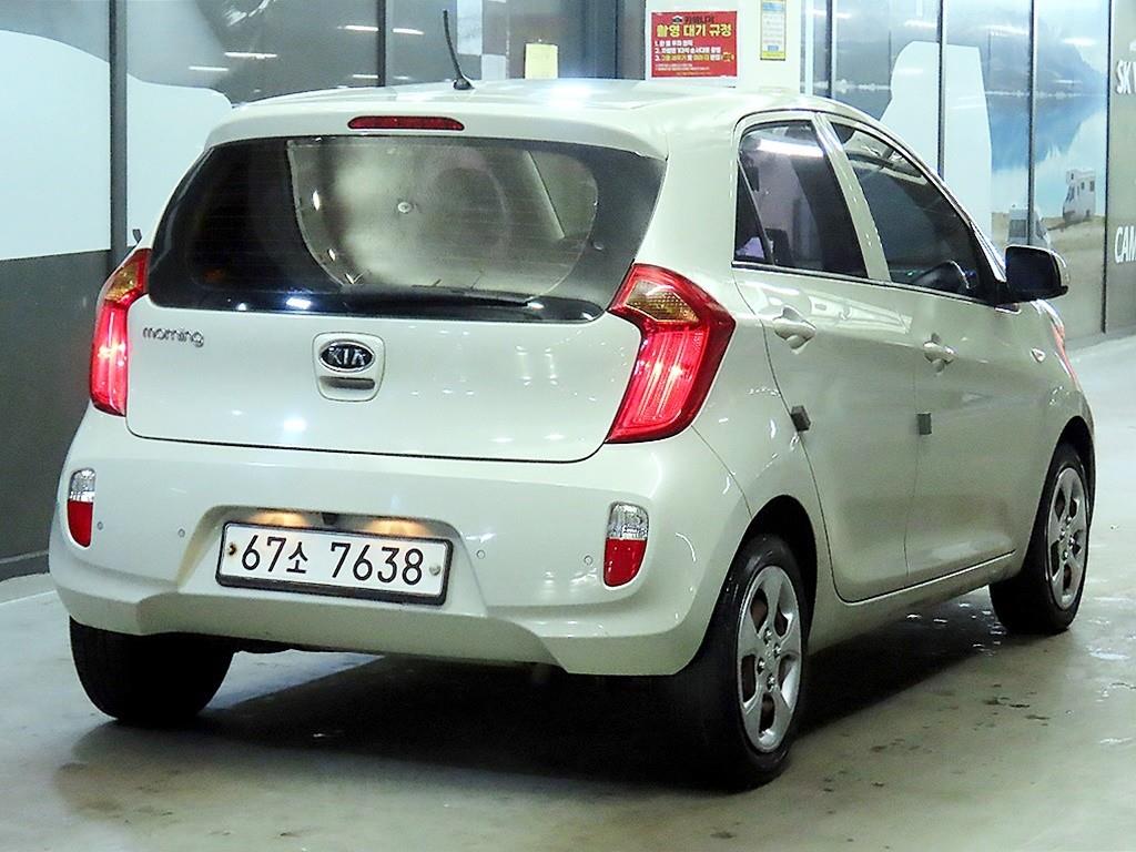 KIA Morning - Vista 4