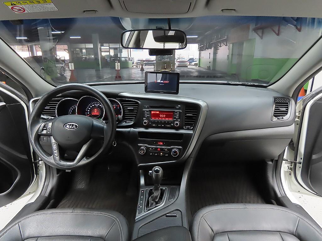 KIA K5 2012 Blanco - Importación desde Corea - HF Imports Iquique - Foto 8