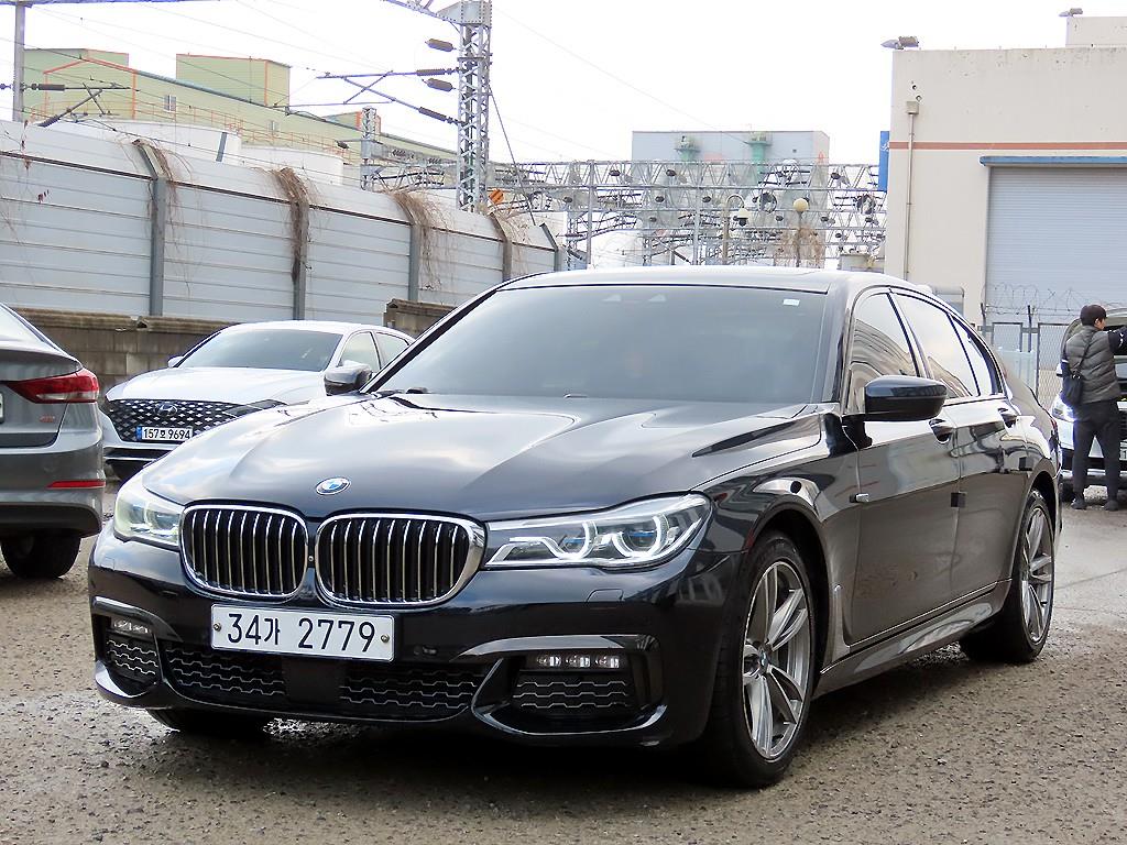 BMW 7 Series - Vista 2