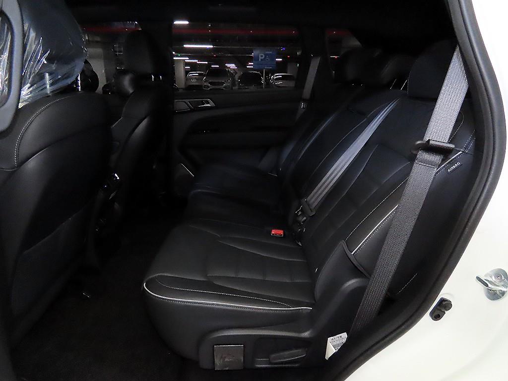 Ssangyong Rexton - Vista 7