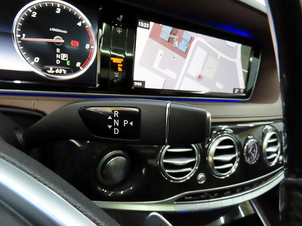 Mercedes Benz S Class - Vista 10