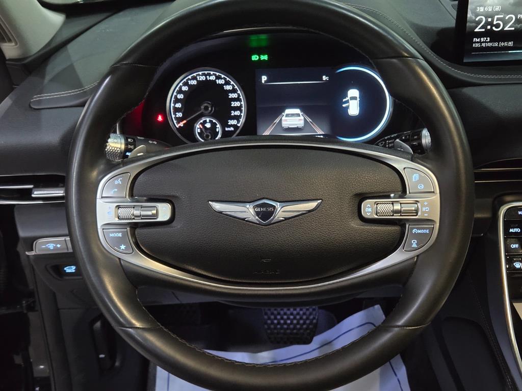 Genesis GV80 - Vista 9