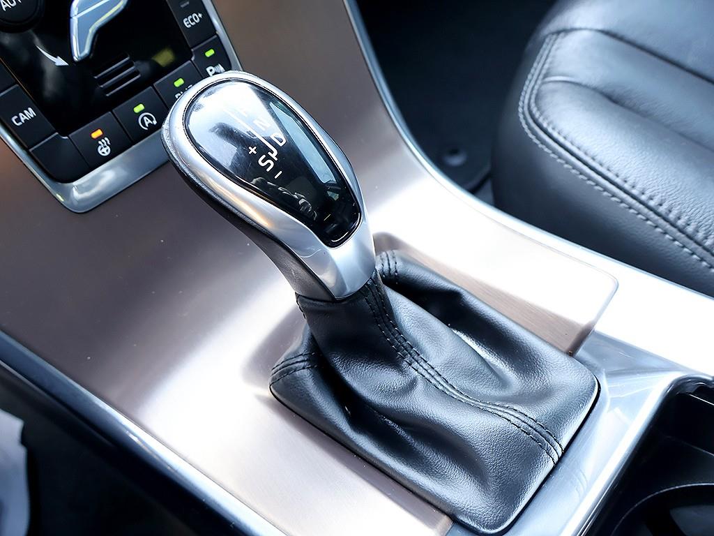 Volvo XC60 2017 Café - Importación desde Corea - HF Imports Iquique - Foto 7