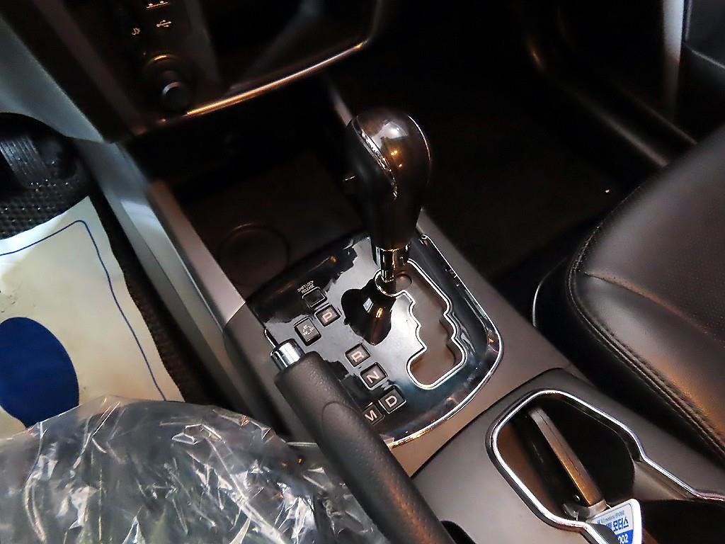 Ssangyong Korando - Vista 12