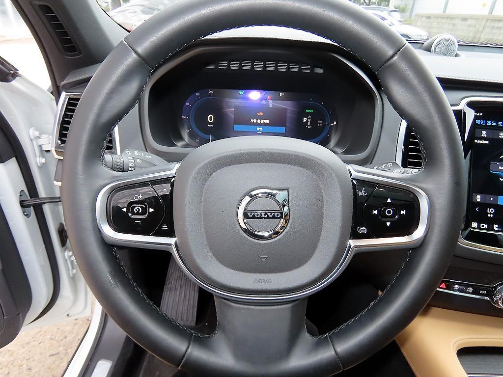 Volvo XC90 - Vista 8