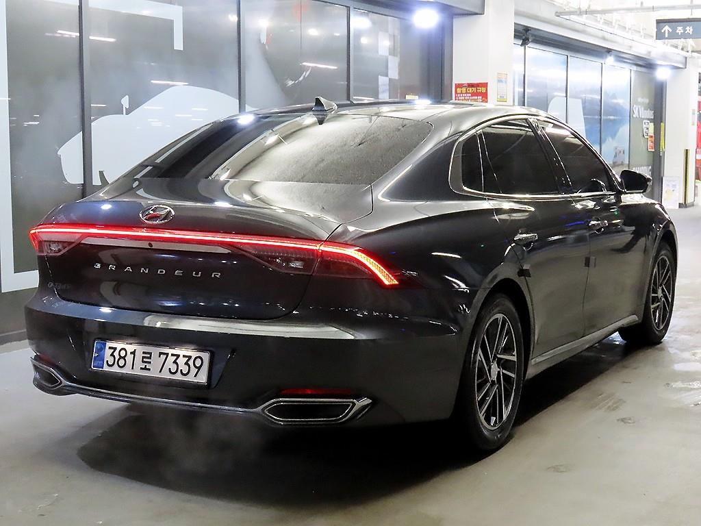 HYUNDAI Grandeur - Vista 4