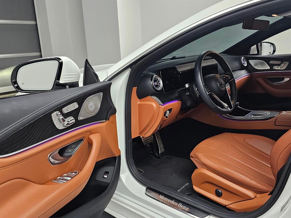 Mercedes Benz CLS Class - Vista 11