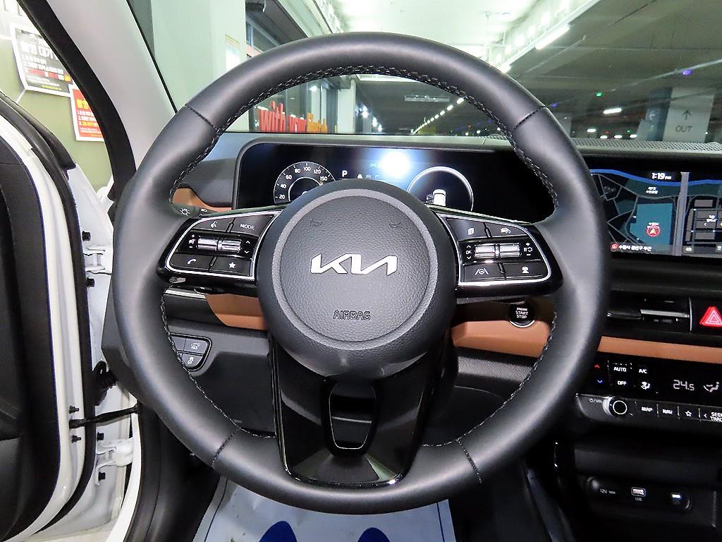 KIA Seltos - Vista 8