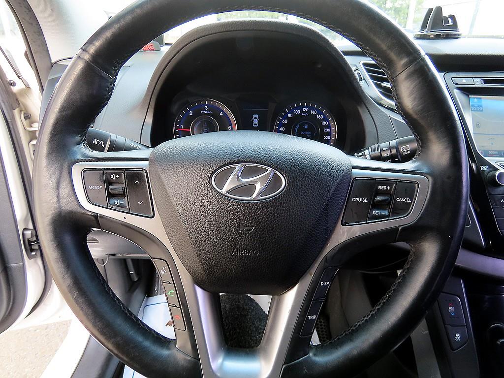 HYUNDAI i40 - Vista 8