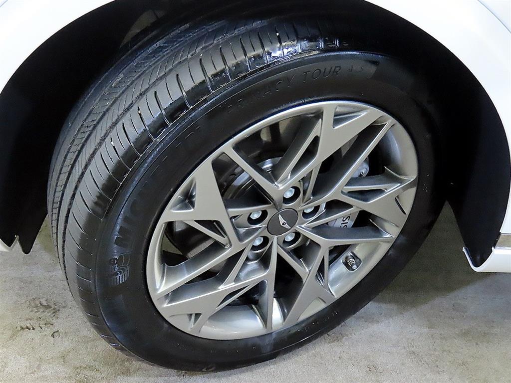 Genesis GV70 2024 Blanco - Importación desde Corea - HF Imports Iquique - Foto 20