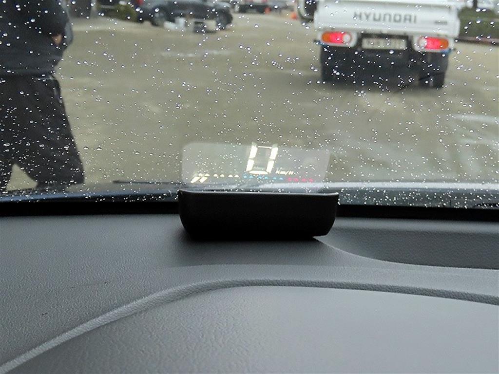 HYUNDAI Avante - Vista 10