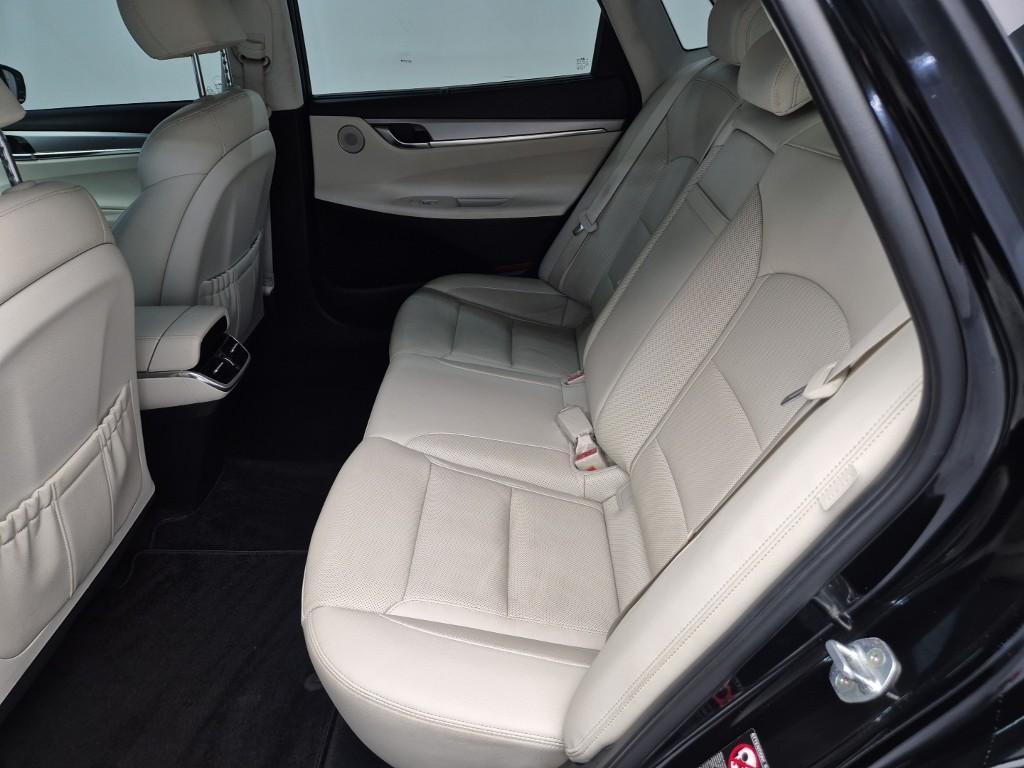 HYUNDAI Grandeur - Vista 12