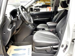 KIA Carens - Vista 10