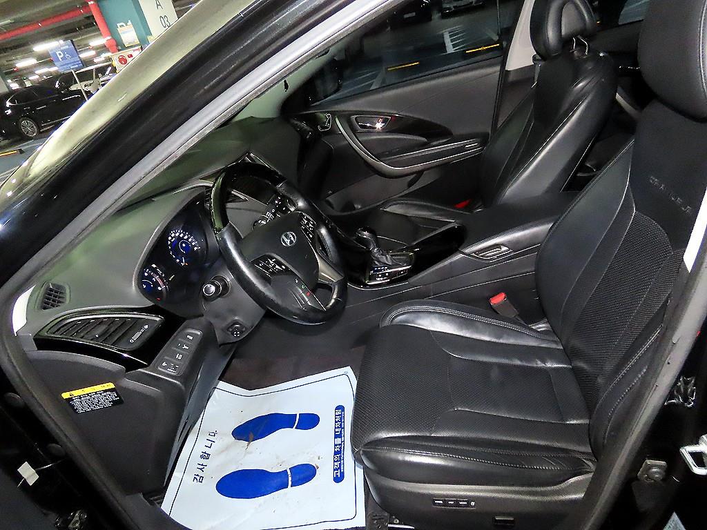 HYUNDAI Grandeur - Vista 6