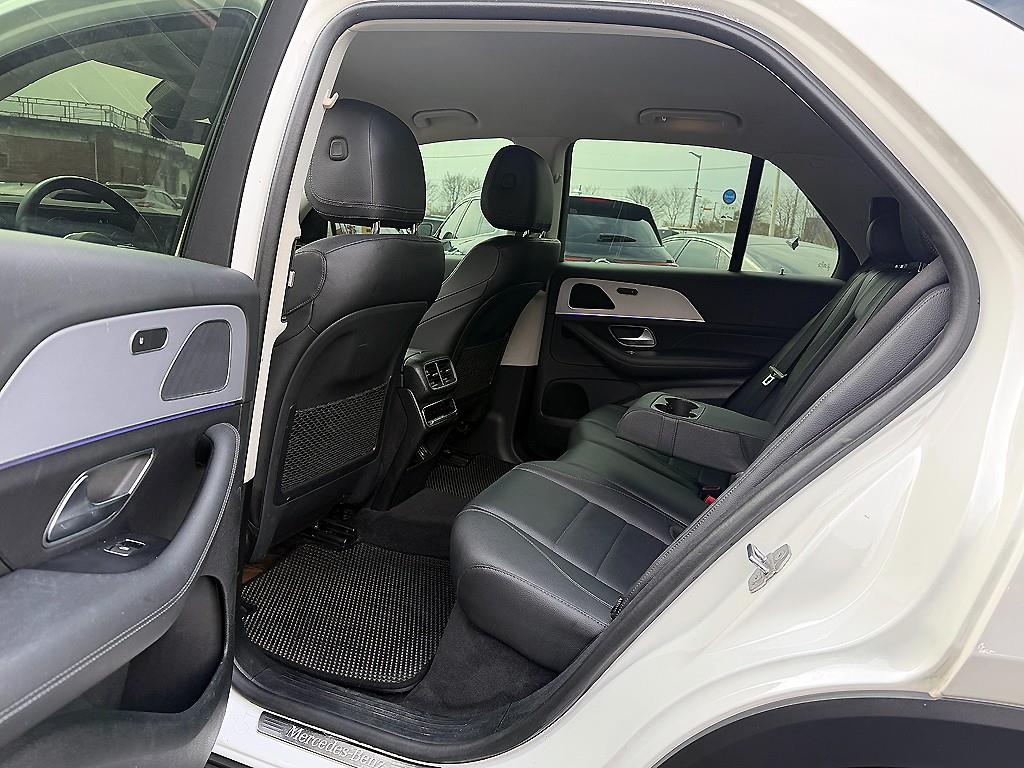 Mercedes Benz GLE Class - Vista 7