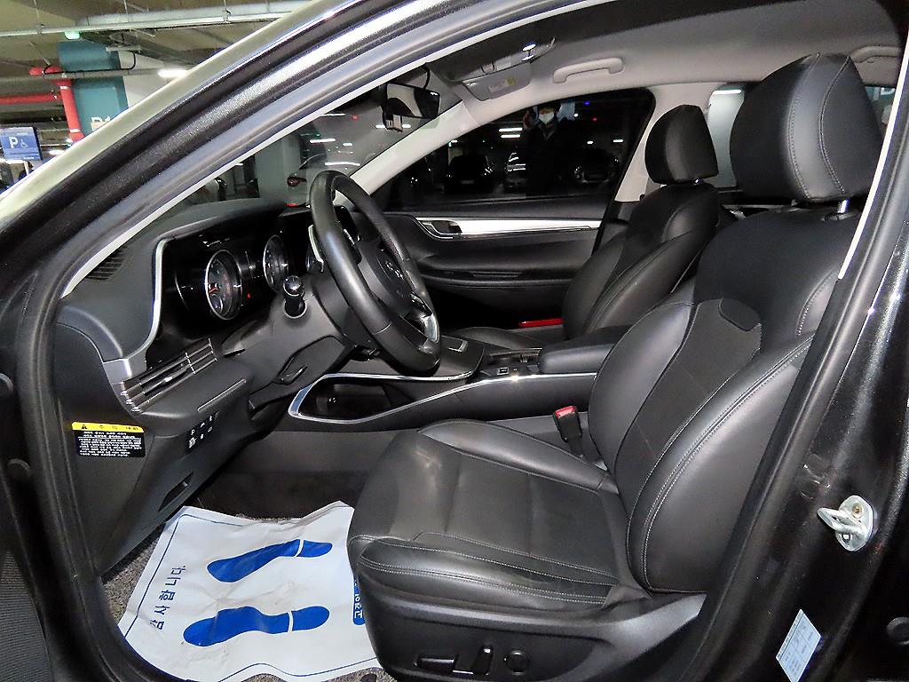 HYUNDAI Grandeur - Vista 6