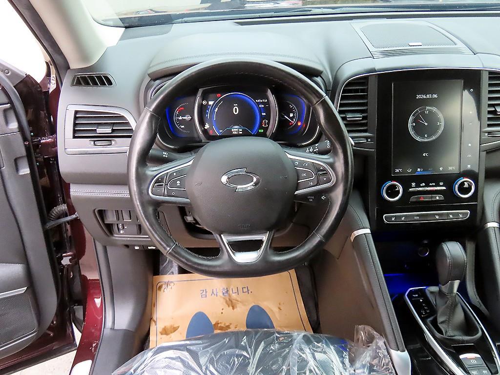 SAMSUNG QM6 - Vista 8