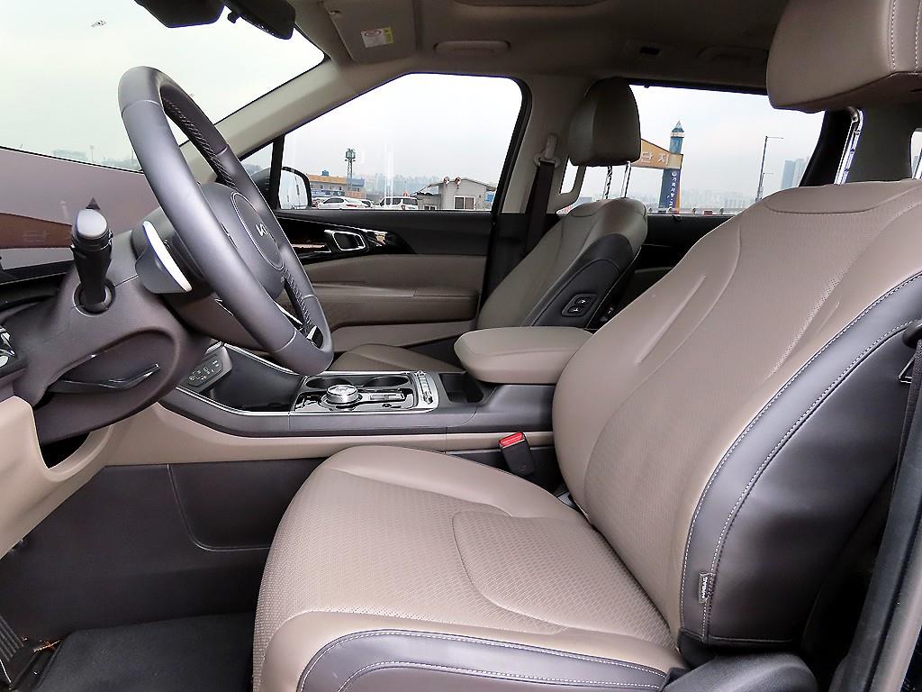 KIA Carnival - Vista 5