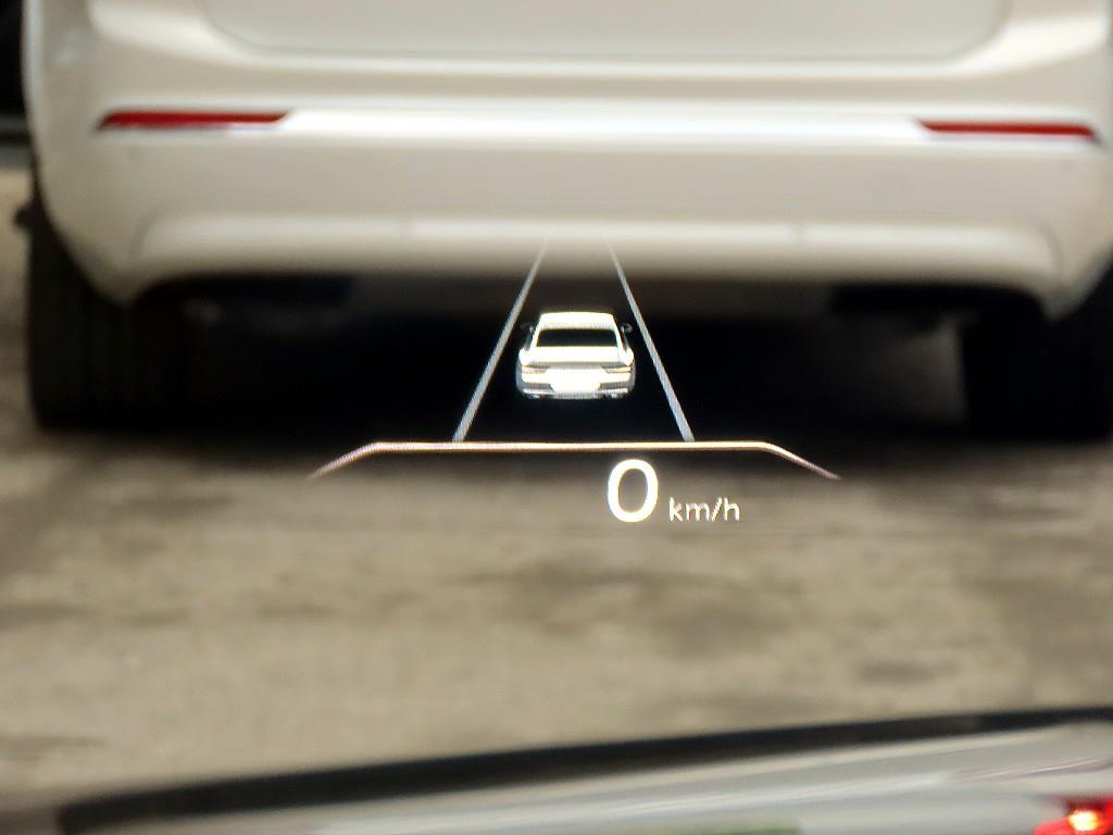 Genesis G80 - Vista 10