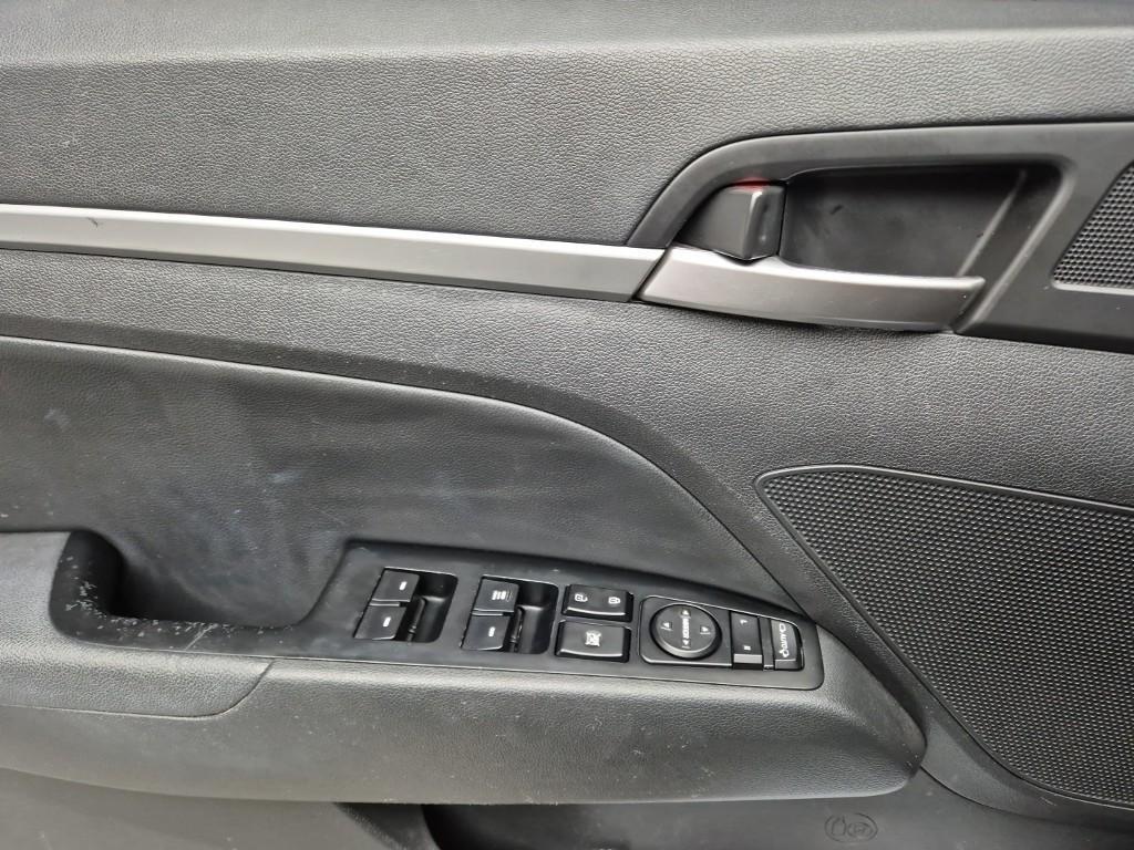 HYUNDAI Avante 2019 Gris - Importación desde Corea - HF Imports Iquique - Foto 17