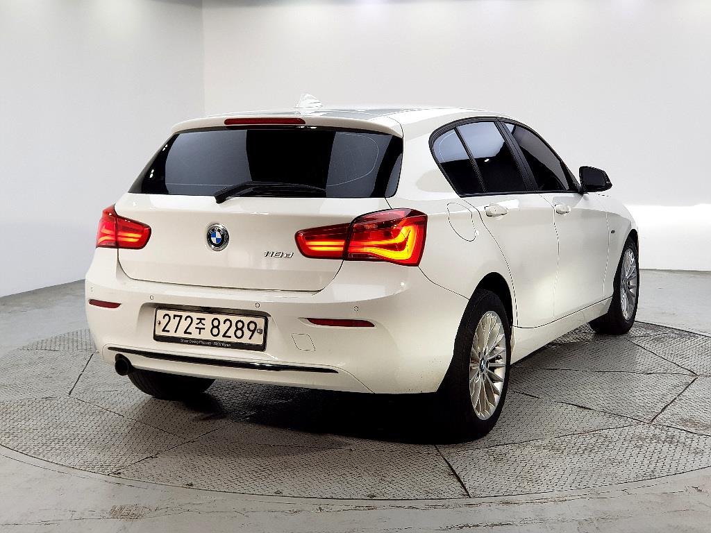 BMW 1 series - Vista 4