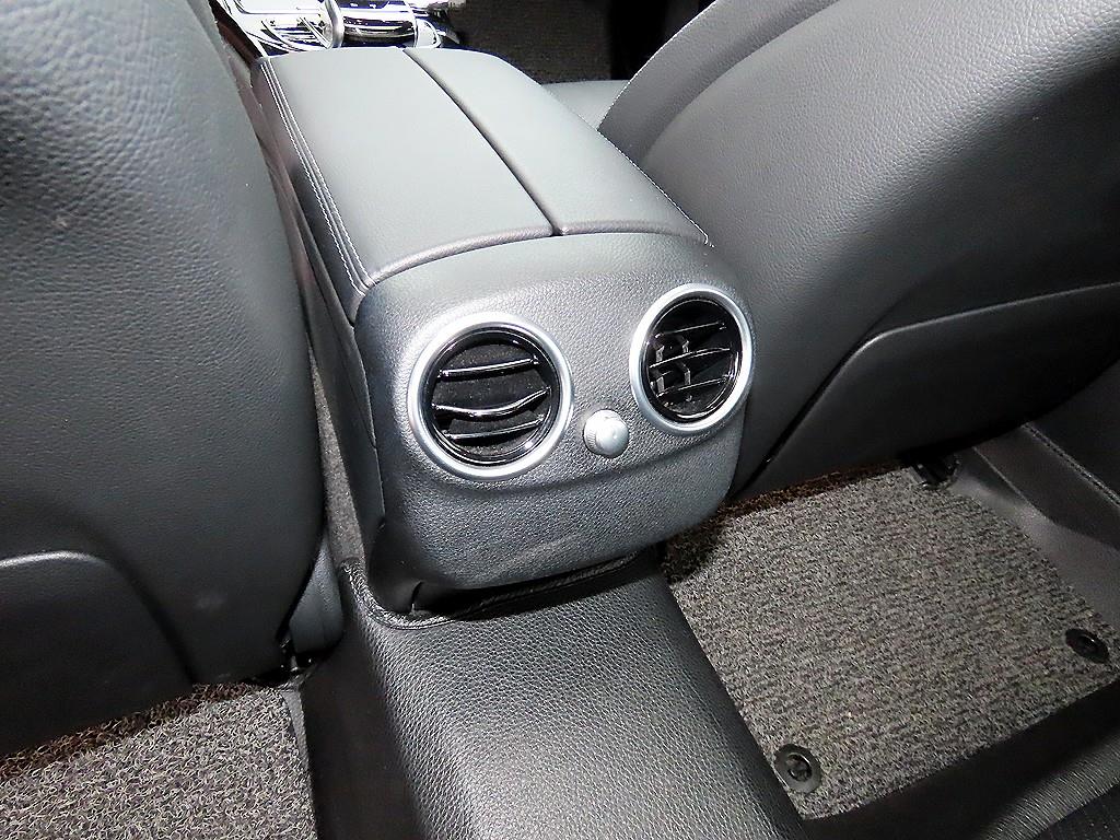 Mercedes Benz C Class 2018 - Importación desde Corea - HF Imports Iquique - Foto 17