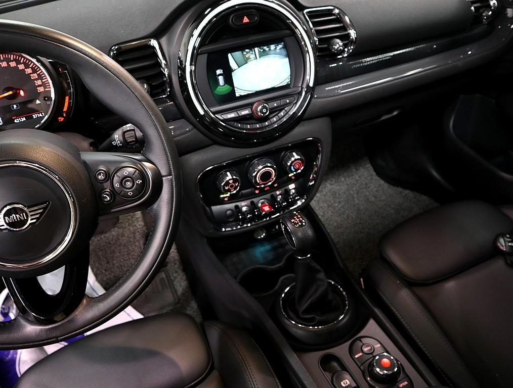 Mini Clubman - Vista 11