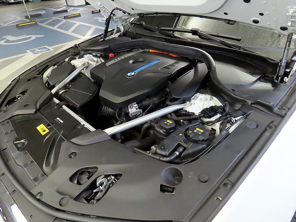 BMW 5 Series 2020 Blanco - Importación desde Corea - HF Imports Iquique - Foto 19