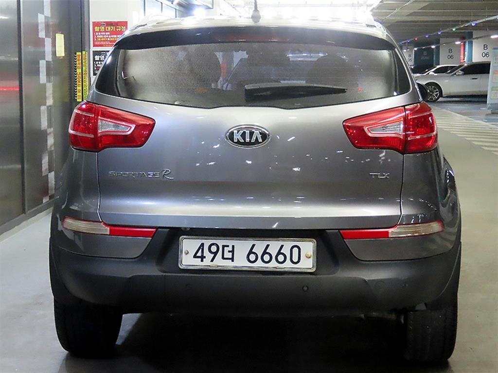 KIA Sportage - Vista 5