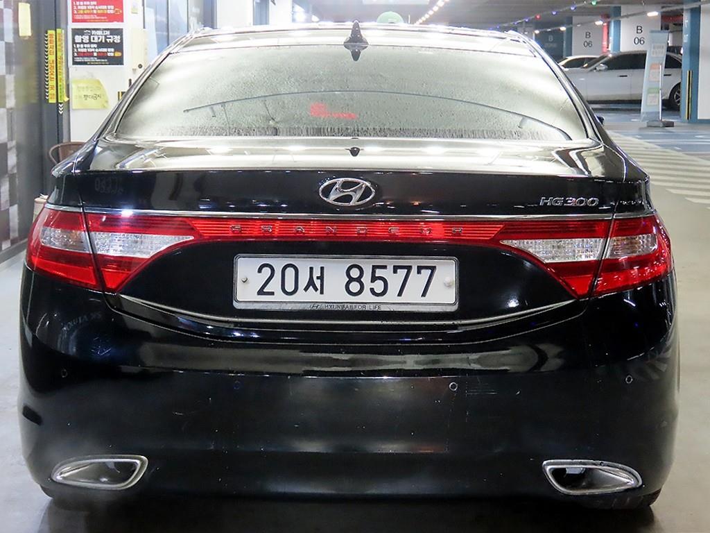 HYUNDAI Grandeur - Vista 5