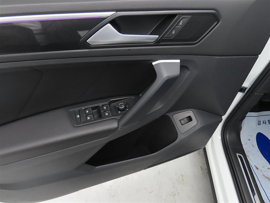 Volkswagen Tiguan - Vista 12