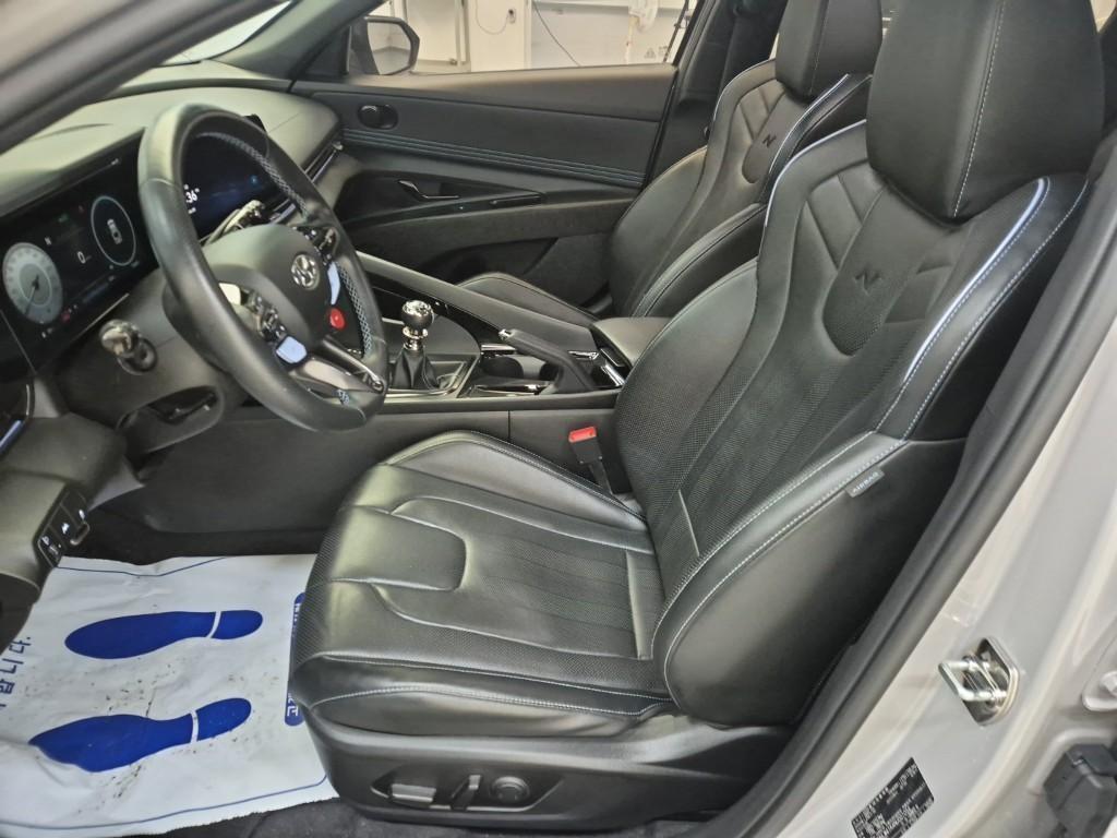 HYUNDAI Avante - Vista 11