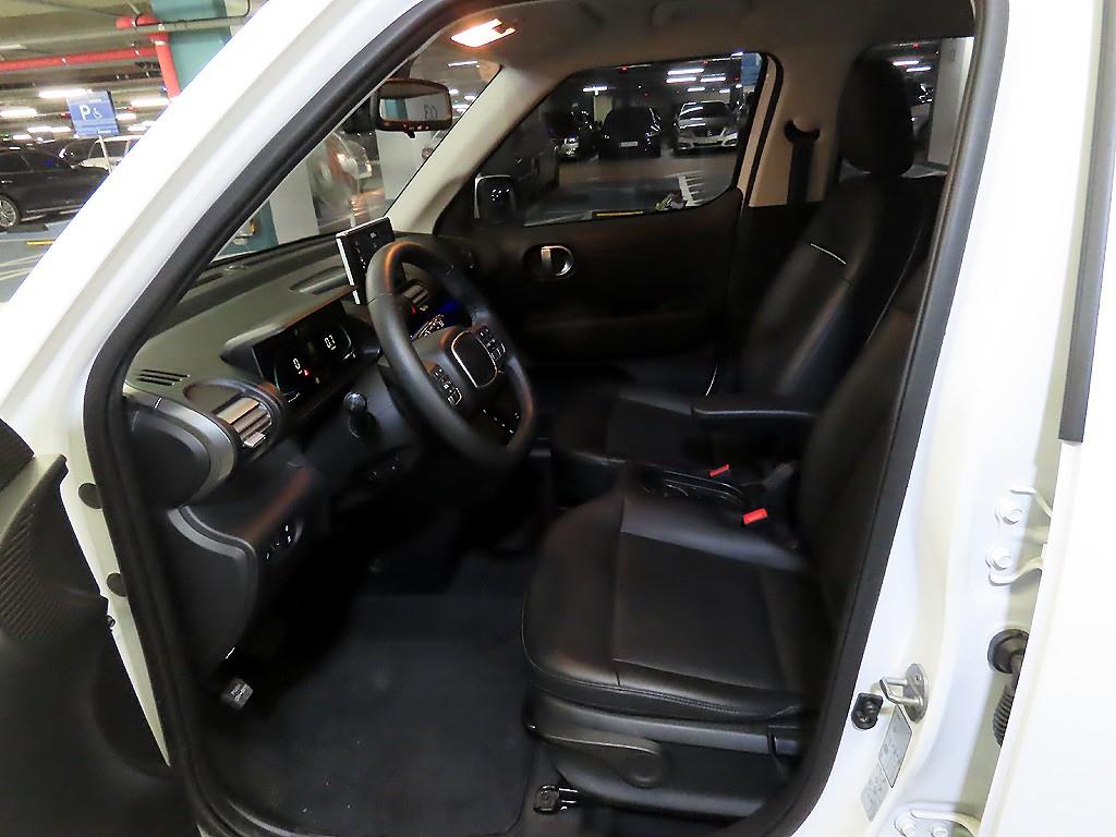 HYUNDAI Casper - Vista 6