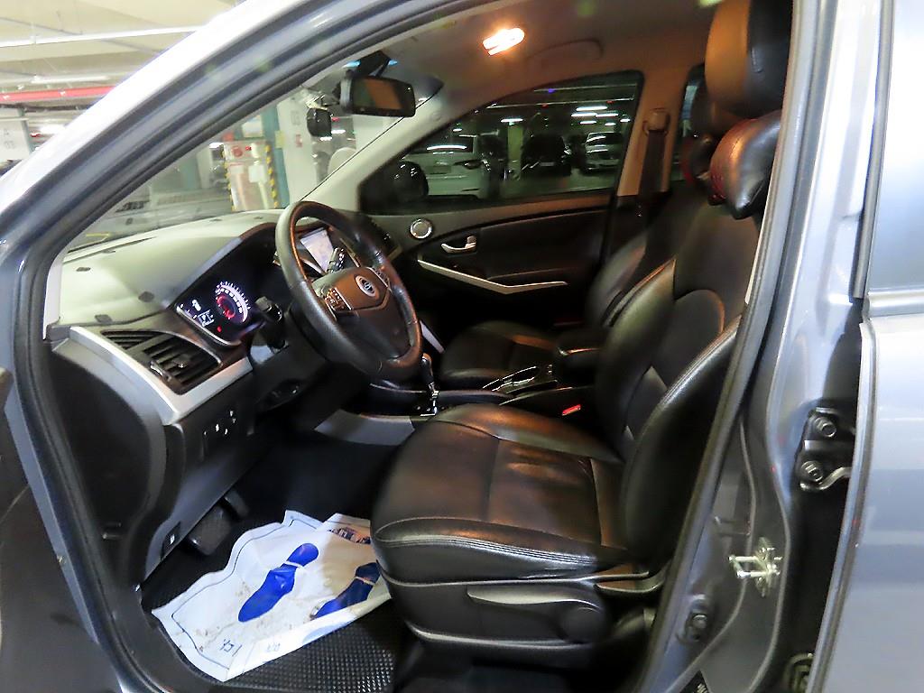 Ssangyong Korando - Vista 6