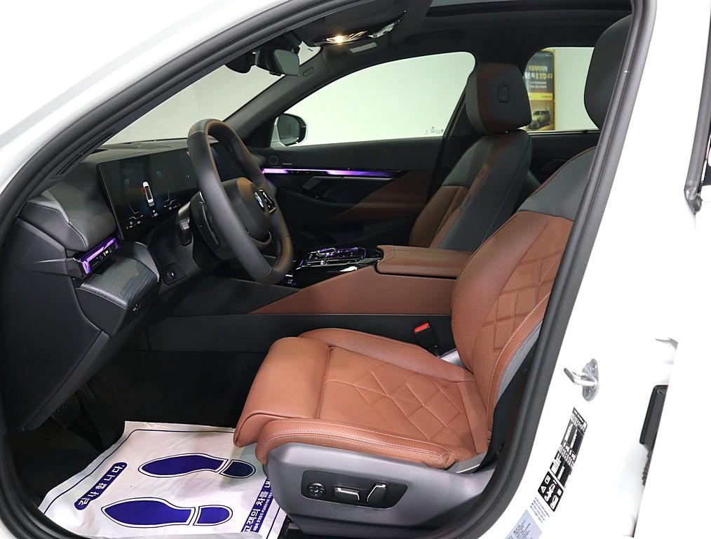 BMW 5 Series - Vista 8