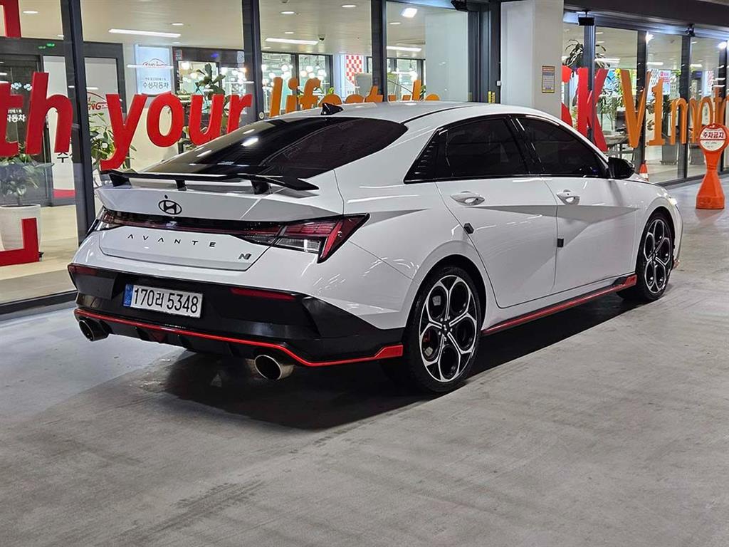 HYUNDAI Avante - Vista 4