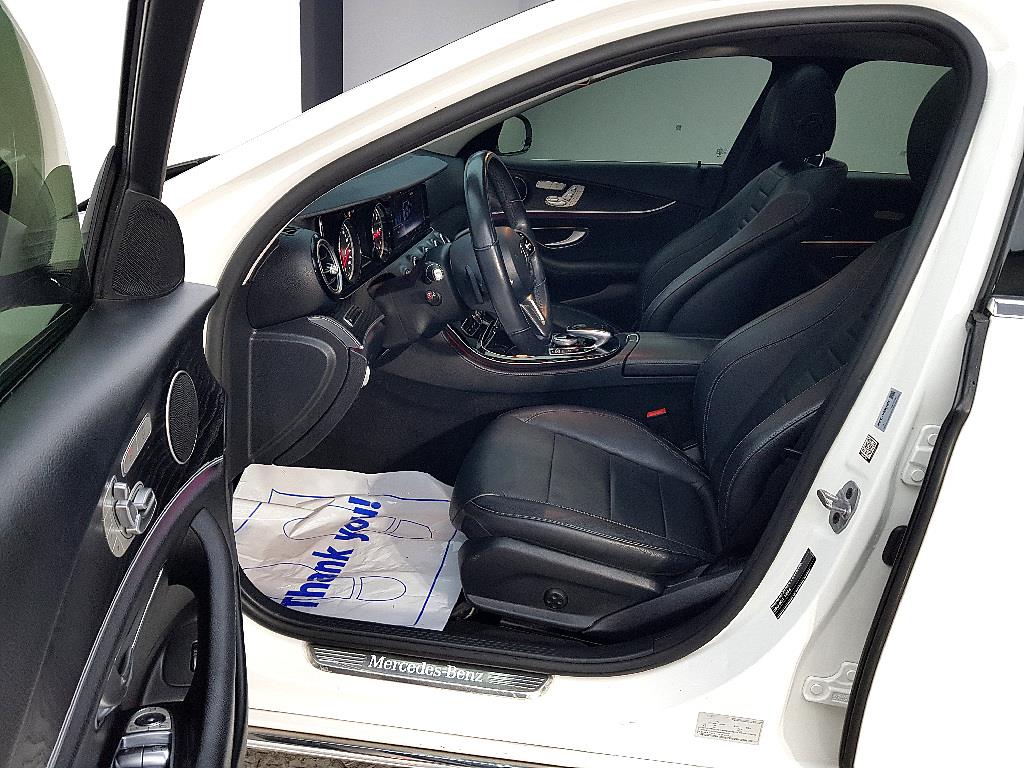 Mercedes Benz E class - Vista 8