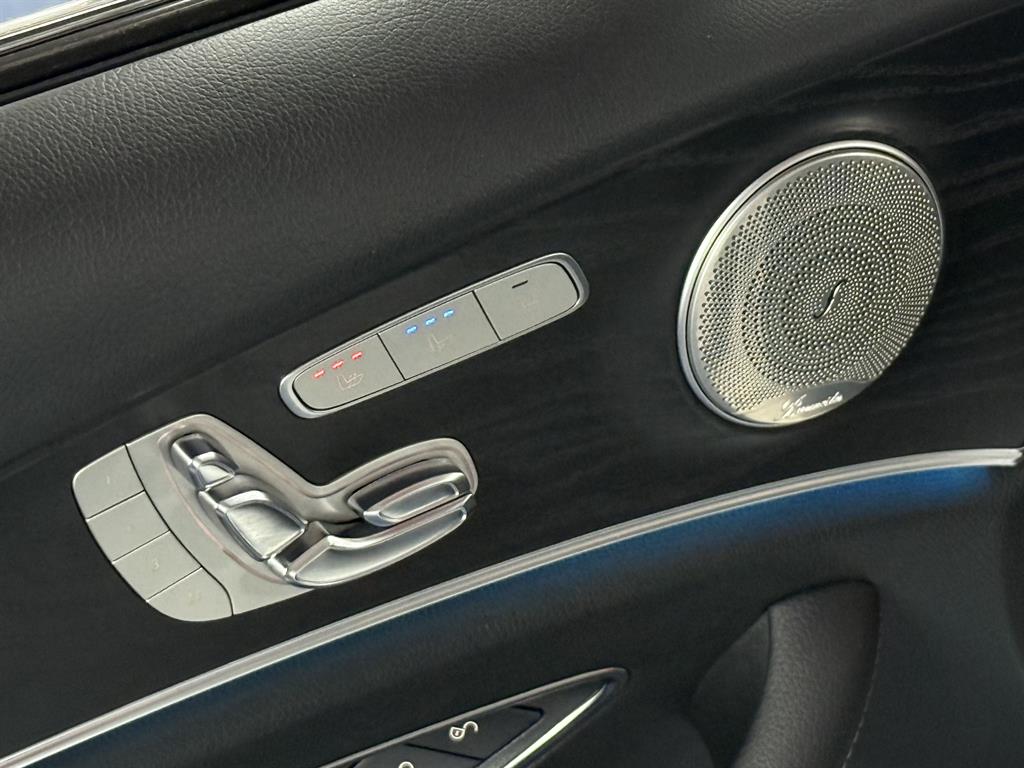 Mercedes Benz E class - Vista 11