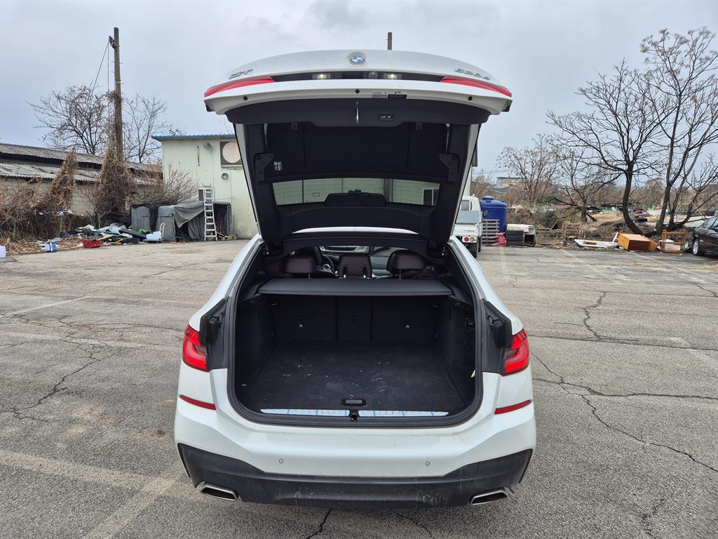 BMW Gran Turismo 2023 Blanco - Importación desde Corea - HF Imports Iquique - Foto 19