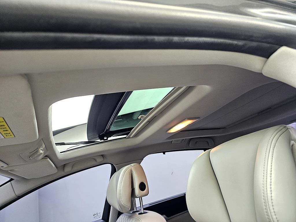 SAMSUNG SM7 - Vista 12