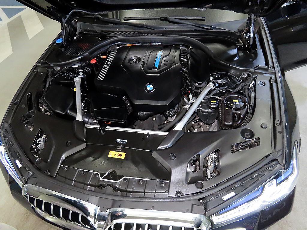 BMW 5 Series 2021 Negro - Importación desde Corea - HF Imports Iquique - Foto 19