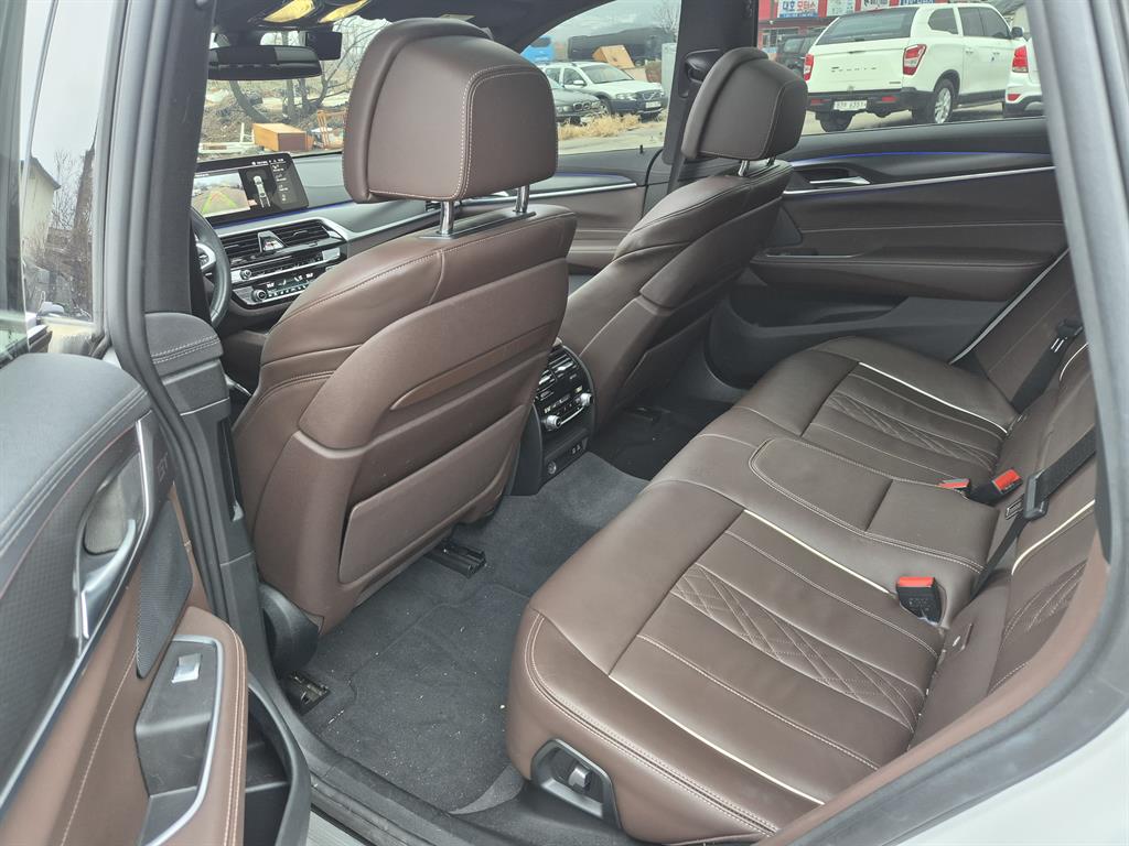 BMW Gran Turismo 2023 Blanco - Importación desde Corea - HF Imports Iquique - Foto 18