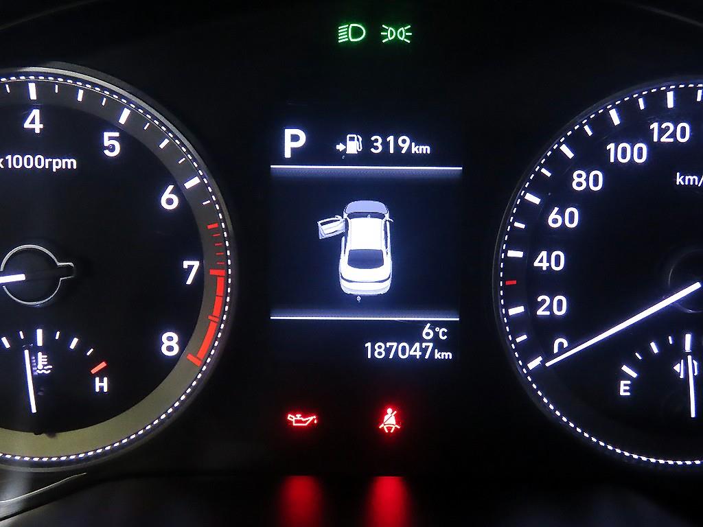 HYUNDAI Grandeur - Vista 9