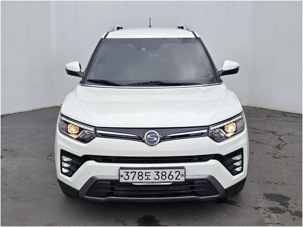 Ssangyong Tivoli - Vista 2