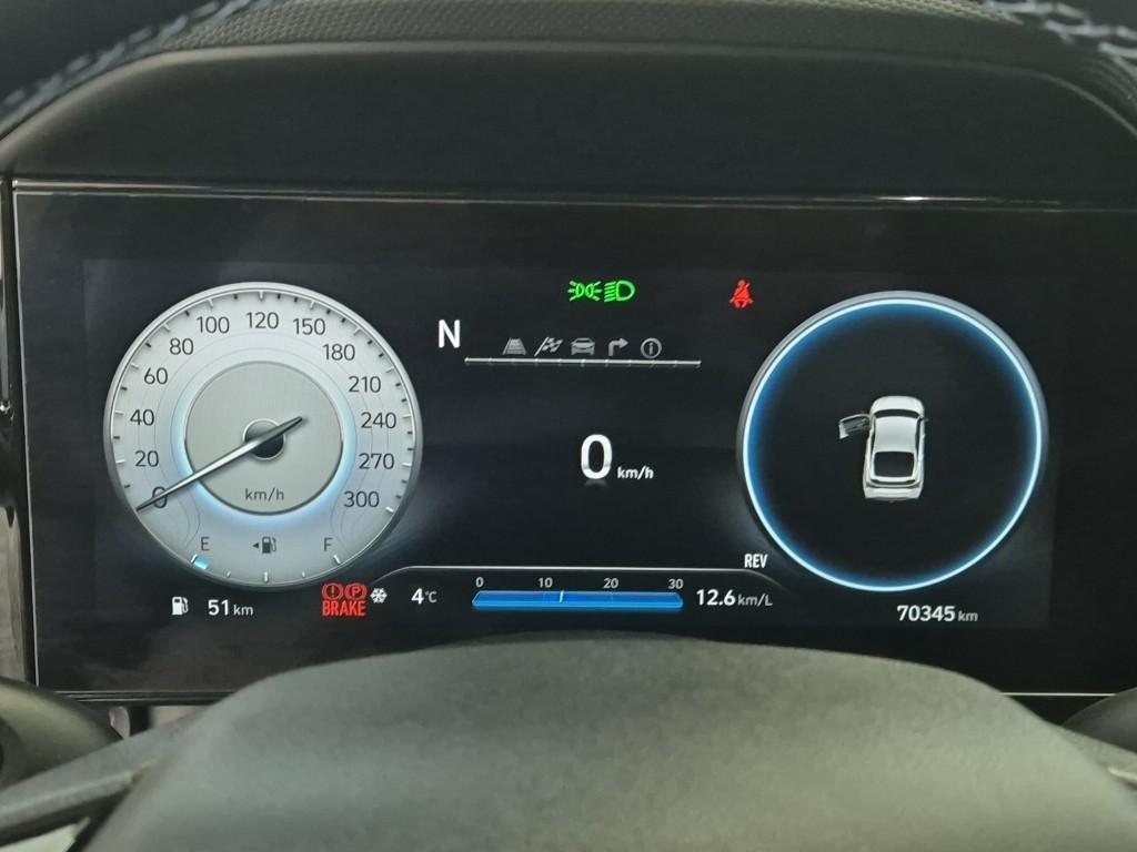 HYUNDAI Avante - Vista 6