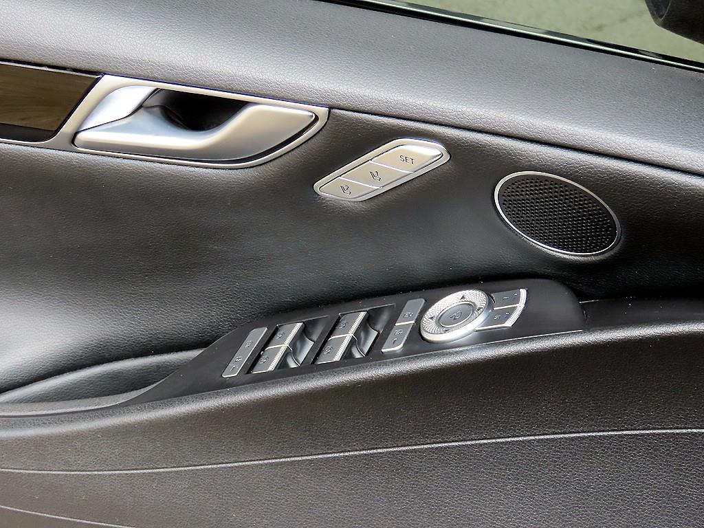 Genesis G80 - Vista 6