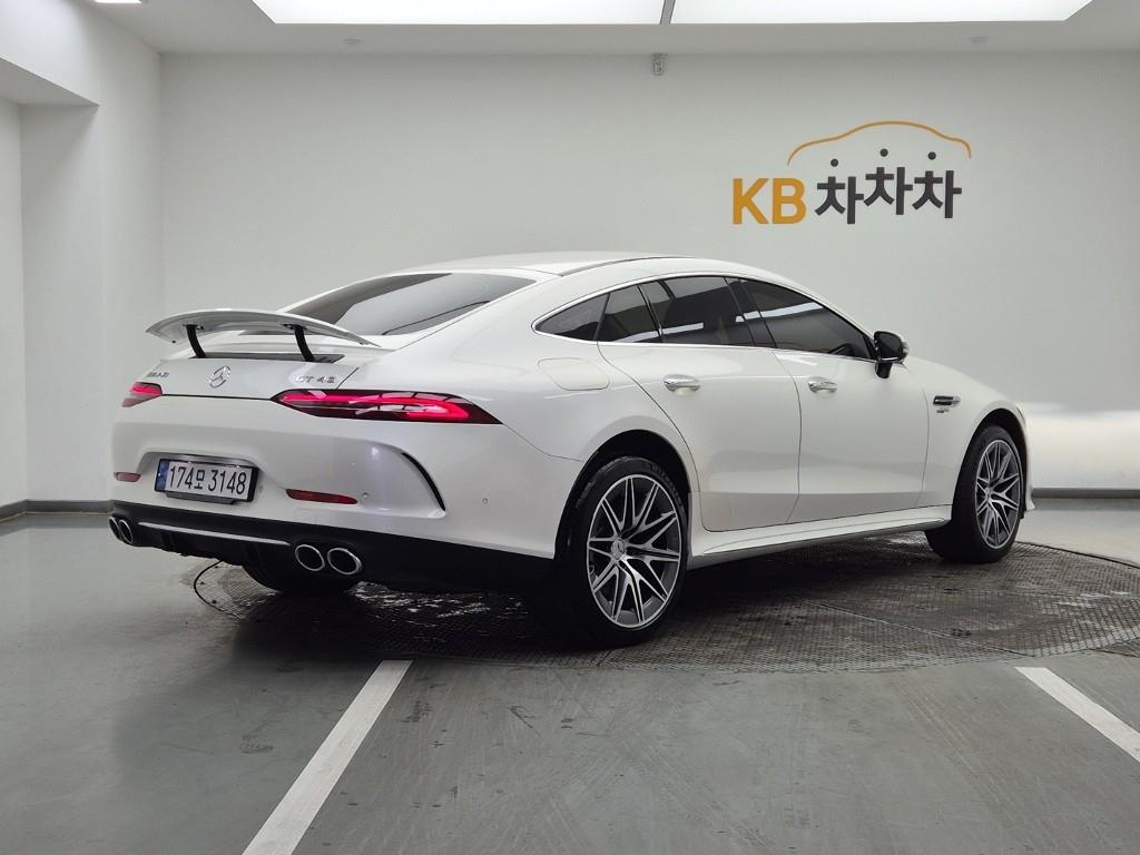 Mercedes Benz AMG GT - Vista 4