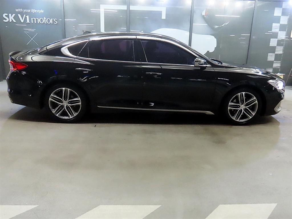 HYUNDAI Grandeur - Vista 3