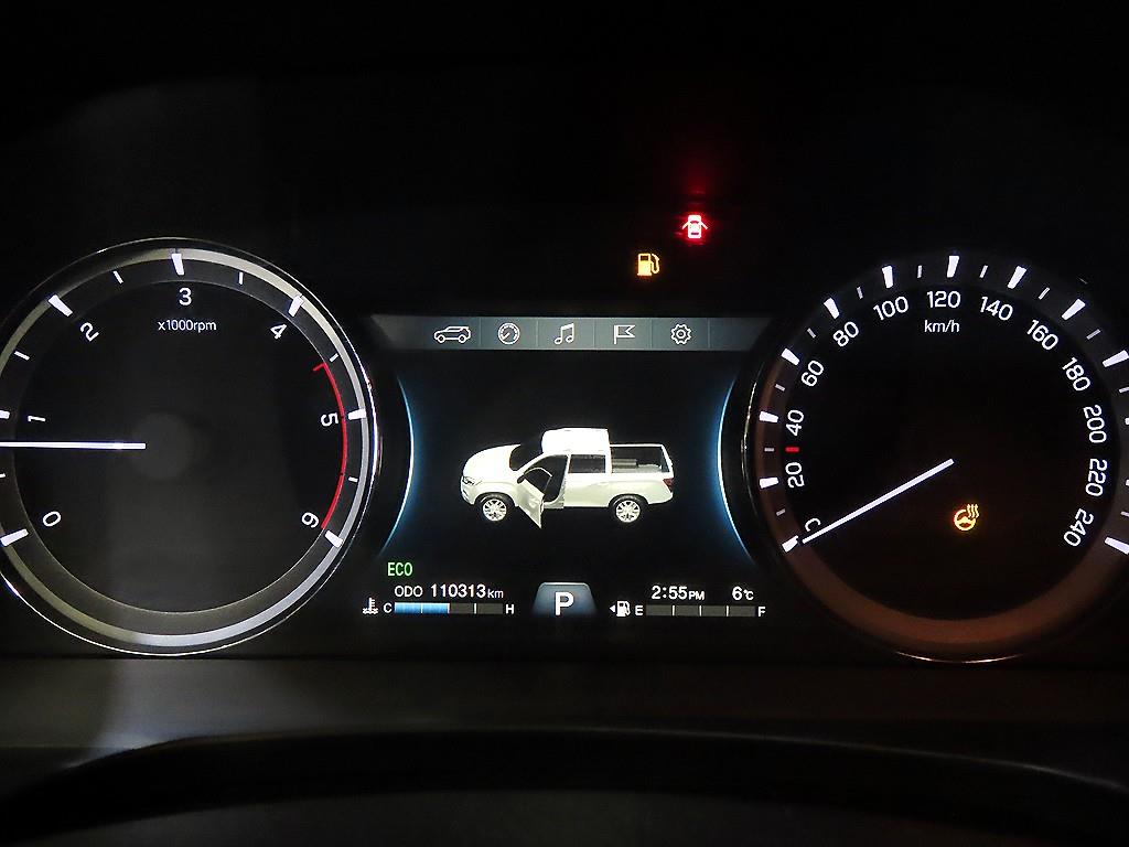 Ssangyong Rexton - Vista 9